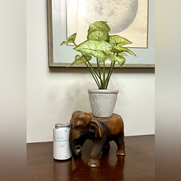 Carved Wood Elephant Plant Stand ~ Primitive Decor ~ As Is - Picture 7 of 7